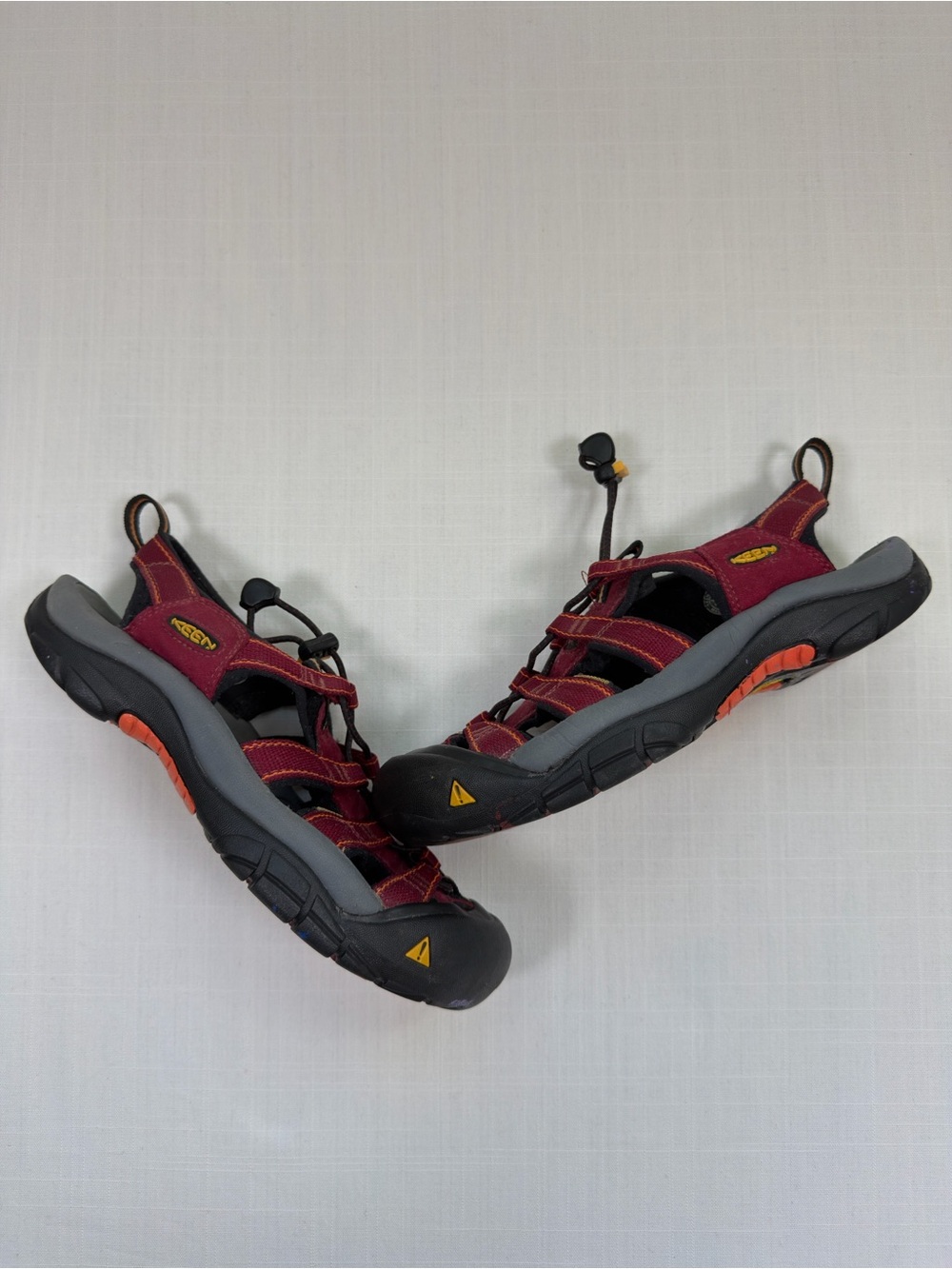 KEEN Newport H2 Waterproof Hiking Sandals Womens 8 Red Outdoor Water Shoes